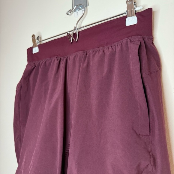 LULULEMON T.H.E. Great 9” Inseam Lined Athletic Shorts in Arctic Plum - Picture 4 of 11